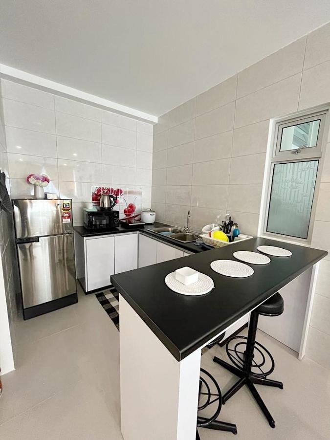 Aina Staycation, Metrocity Apartment *