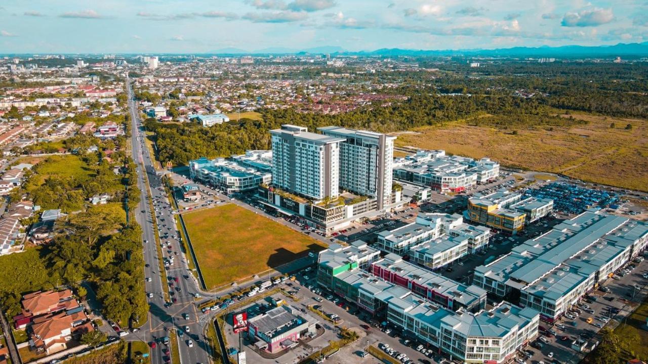 Aina Staycation, Metrocity *